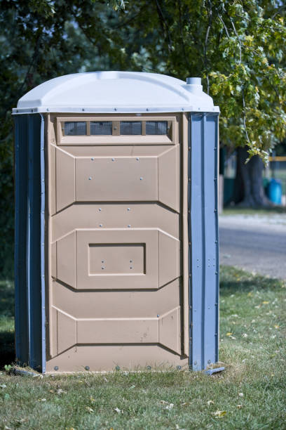 Best Portable restroom trailer rental  in Manitowoc, WI